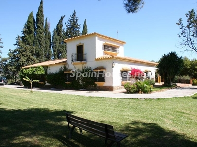 Villa en venta en Cártama