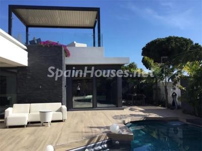 Villa for sale in Costabella, Marbella