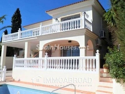 Villa for sale in Hipódromo-Cerrado del Águila, Mijas