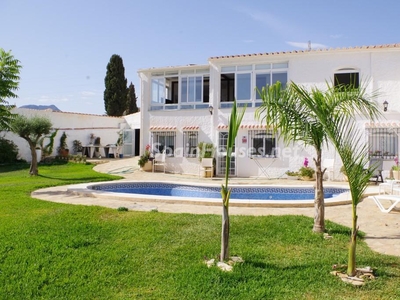 Villa en venta en Nerja