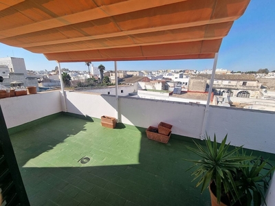 Alquiler de dúplex en Centro - Puerto de Santa María (El) de 3 habitaciones con terraza y balcón