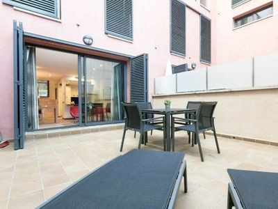 Alquiler de dúplex en Sarrià de 2 habitaciones con terraza y muebles