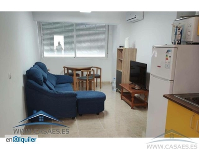 Alquiler de Piso 3 dormitorios, 1 baños, 0 garajes, , en Almería, Almeria