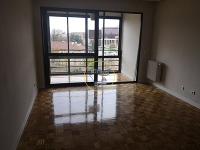 Alquiler de piso en Centro Ciudad de 4 habitaciones con terraza y garaje
