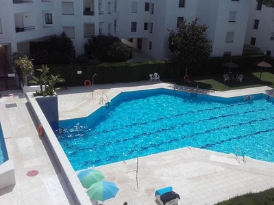 Alquiler de piso en Vistahermosa - Fuentebravía de 2 habitaciones con terraza y piscina