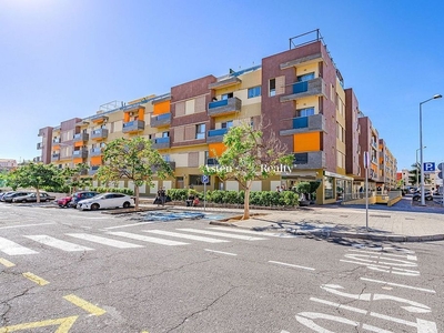 Ático en venta en Alcalá de 3 habitaciones con terraza y garaje