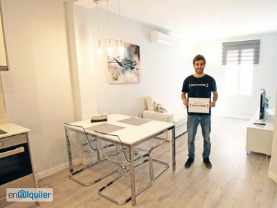 Brillante y moderno apartamento de 1 dormitorio con aire acondicionado en alquiler en la zona de Poble Nou