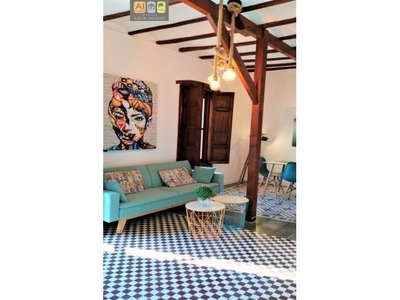 CASA MYA 1, EN CASCO ANTIGUO. VACACIONAL POR NOCHES JULIO/AGOSTO MAXIMO 4 PERSONAS