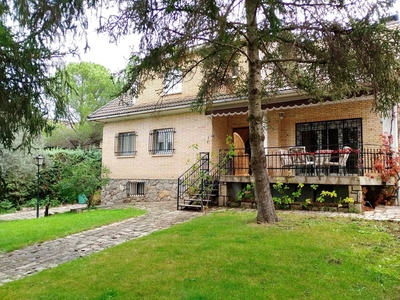 Chalet individual en venta, Robledo de Chavela, Madrid