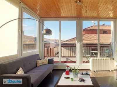 Impresionante apartamento de 1 dormitorio con terraza en la azotea y aire acondicionado en alquiler en Chueca