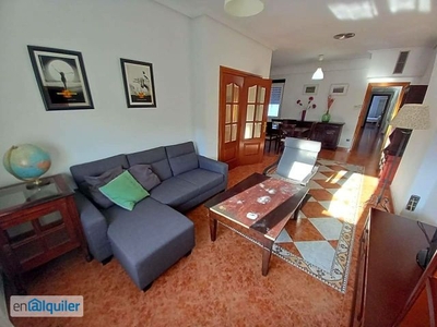 Piso alquiler, 4 habitaciones, 2 baños, amueblado