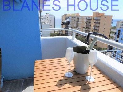 Piso en venta en Els Pins de 2 habitaciones con terraza y piscina