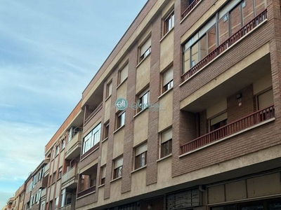 Piso en venta en José Zorrilla - Padre Claret de 3 habitaciones con terraza y garaje