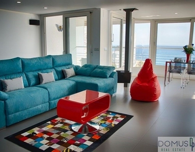 Venta de ático en Playa de Levante de 1 habitación con terraza y piscina