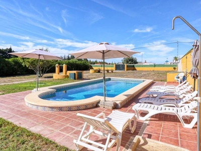 Venta de casa con piscina en Chiclana de la Frontera, PAGO DE HUMO-HOZANEJOS ALTO