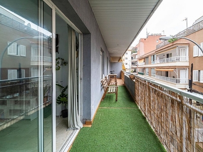 Venta de piso en Can Pastilla - Les Meravelles - S'Arenal de 4 habitaciones con terraza y balcón