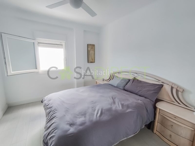 Alquiler apartamento con 3 habitaciones amueblado con ascensor, calefacción y vistas al mar en Algarrobo Costa