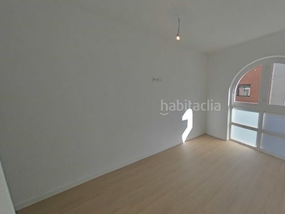 Alquiler apartamento en c/ riu terri solvia inmobiliaria - apartamento en Girona