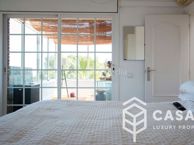 Alquiler casa bonita casa unifamiliar en alquiler en urbanizacion montemar , amueblada en Castelldefels