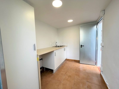 Alquiler casa pareada con 2 habitaciones con calefacción y aire acondicionado en Girona
