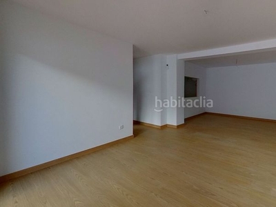 Alquiler piso casa en alquiler 3 habitaciones 2 baños. en Málaga