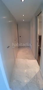 Alquiler piso con 2 habitaciones con ascensor, parking, calefacción y aire acondicionado en La Moraleja
