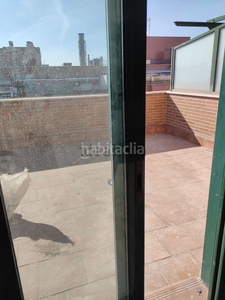 Alquiler piso con 2 habitaciones con parking, calefacción y aire acondicionado en Madrid
