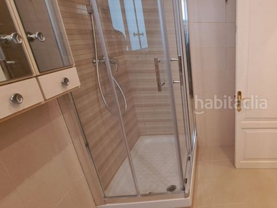 Alquiler piso con 3 habitaciones con aire acondicionado en Reus