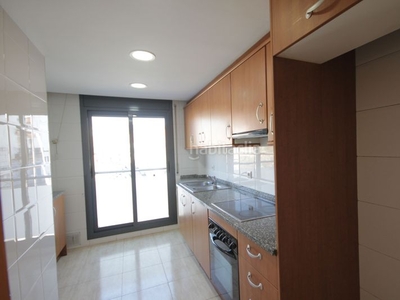 Alquiler piso con 3 habitaciones con calefacción en Roca del Vallès (La)