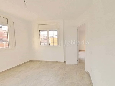 Alquiler piso con 3 habitaciones y ascensor en Girona