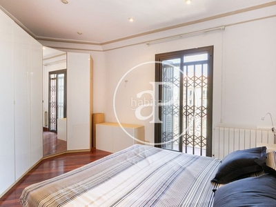 Alquiler piso en alquiler amueblado de tres habitaciones en calle consell cent en Barcelona