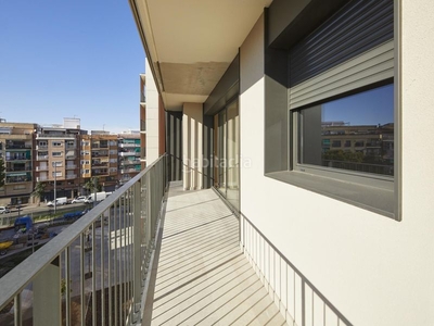 Alquiler piso en avenida barcelona 4 piso con 3 habitaciones con ascensor, calefacción y aire acondicionado en Sant Joan Despí