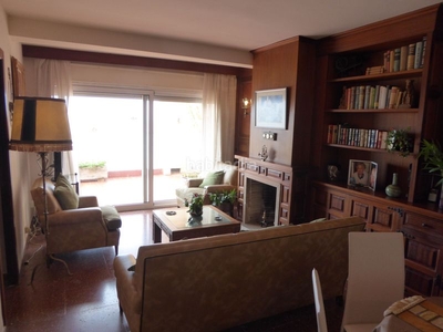 Alquiler piso en carrer d'enric vincke piso con 3 habitaciones amueblado con ascensor y vistas al mar en Palamós