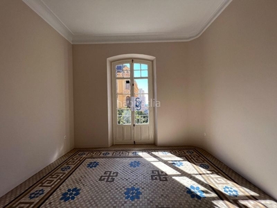 Alquiler piso en paseo de reding piso con 5 habitaciones con ascensor en Málaga