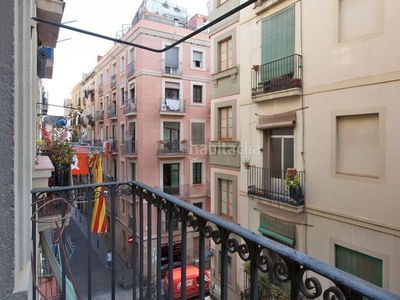Alquiler piso excelente de temporada de 1 a 11 meses en Raval en Barcelona