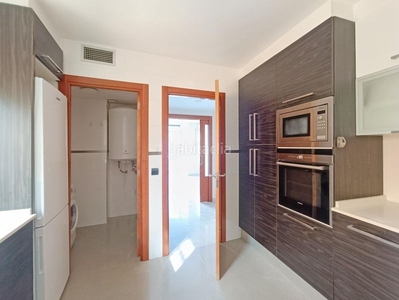 Alquiler piso magnifica vivienda en via augusta, muy cerca del mar! en Tarragona