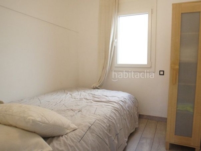 Alquiler piso reformado zona Vila de Gràcia, 59.00 m. de superficie, 4 m2 de terraza, 2 hab do en Barcelona