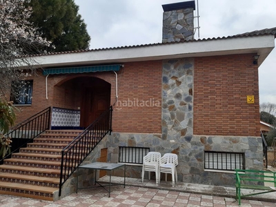 Casa con 7 habitaciones con calefacción en Peñas Albas Villalbilla