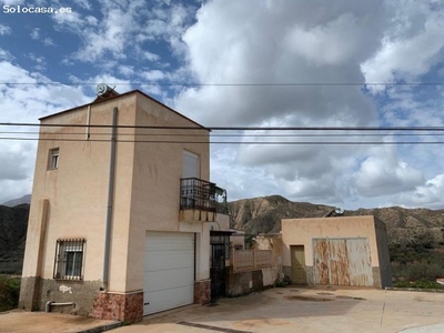 Casa con terreno en Venta en Alsodux, Almería