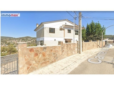 Casa en venta en Vallirana