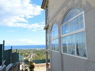 Chalet casa con vistas panoramicas al mar en Castellet i la Gornal