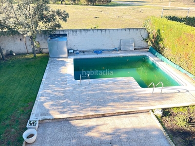 Chalet con 5 habitaciones con parking, piscina y aire acondicionado en Griñón