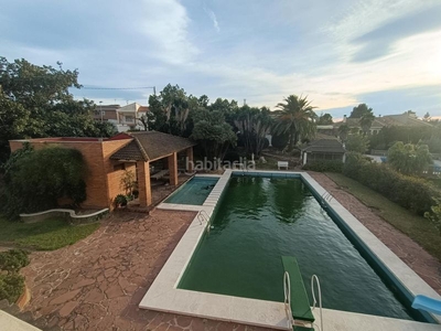 Chalet con 5 habitaciones con parking y piscina en Alzira