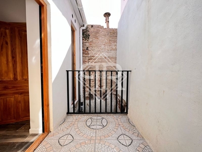 Piso casa mediterránea reformada en el cabañal () en Valencia