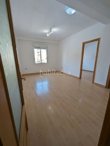 Piso con 3 habitaciones con ascensor en Barrio de Campanar Valencia