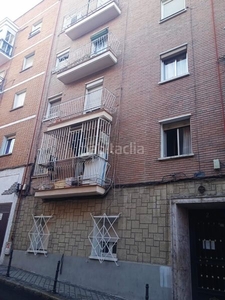 Piso con 3 habitaciones con calefacción en Moscardó Madrid