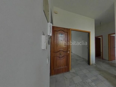 Piso con 3 habitaciones en La Buhaira Sevilla