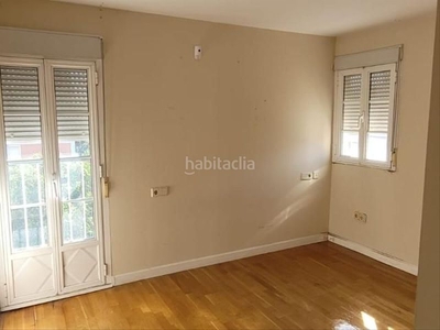 Piso en venta () maestro guridi... en Triana Este Sevilla