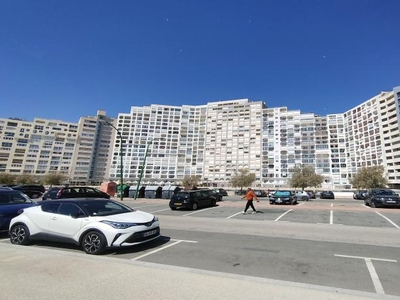 Estudio en edifício primera línea de playa Venta Empuriabrava