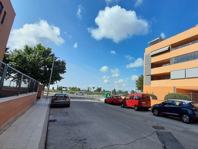 Garajes en venta de 13m2 en urbanización cerrada en la calle pino canario 4.Navalcarnero.Madrid. Venta Navalcarnero